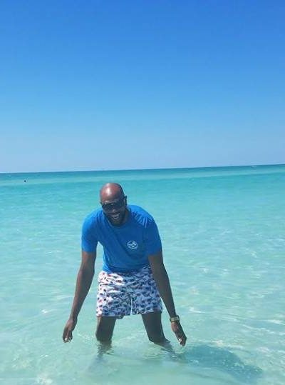 This is why Siesta Key beach Siesta Key Beach was named as one of the top beaches in America... Crystal clear water.. Having fun today as usual with my customers that came to check out Sarasota Siesta Key, Florida.