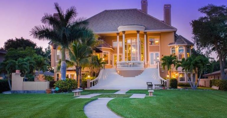 Sarasota Realestate Luxury Sales Up 22% in Aug 2015